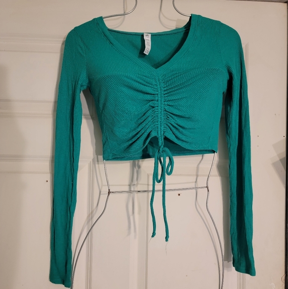 ALO Yoga Turquoise Ruched Long Sleeve Crop Top - Picture 1 of 4